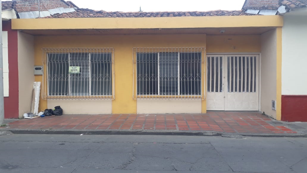 Se Vende casa Barrio Salesiano Calle 34 26-26