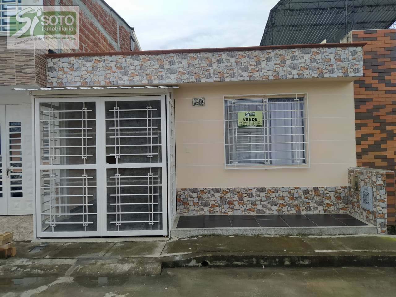 Se Vende Casa en el Barrio Portal de Guayacanes: CALLE 19A 3-59