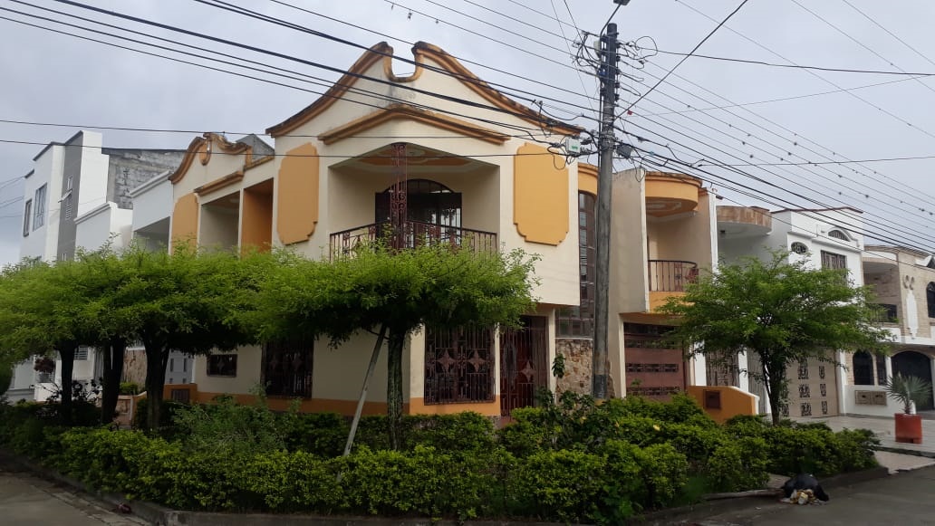 Se vende casa Barrio Alvernia CR 39 21 50